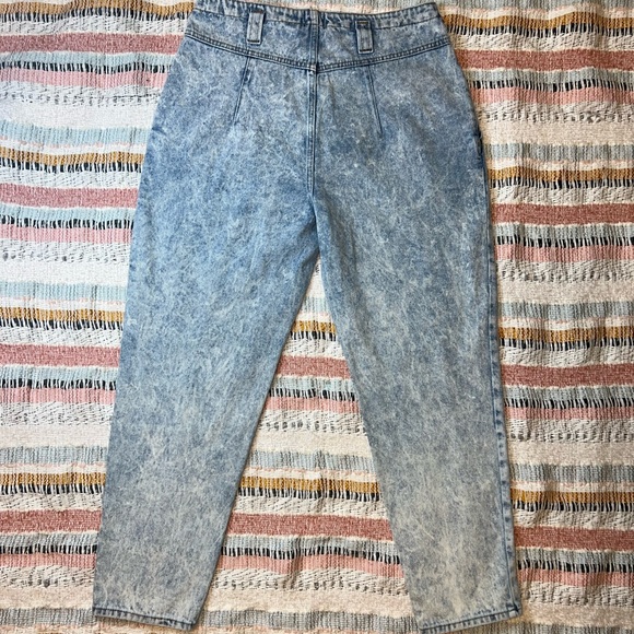 Urban Outfitters BDG Vintage Acid Wash Pleated Jeans - Picture 7 of 11